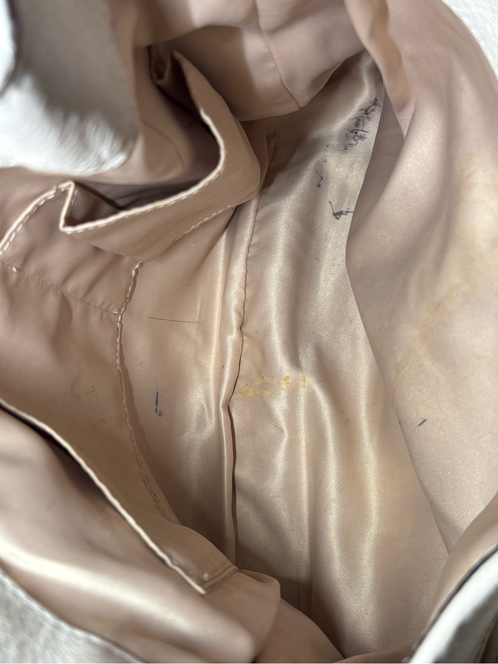 Coach Madison Soft Leather Shoulder Bag in Cream - Picture 4 of 8